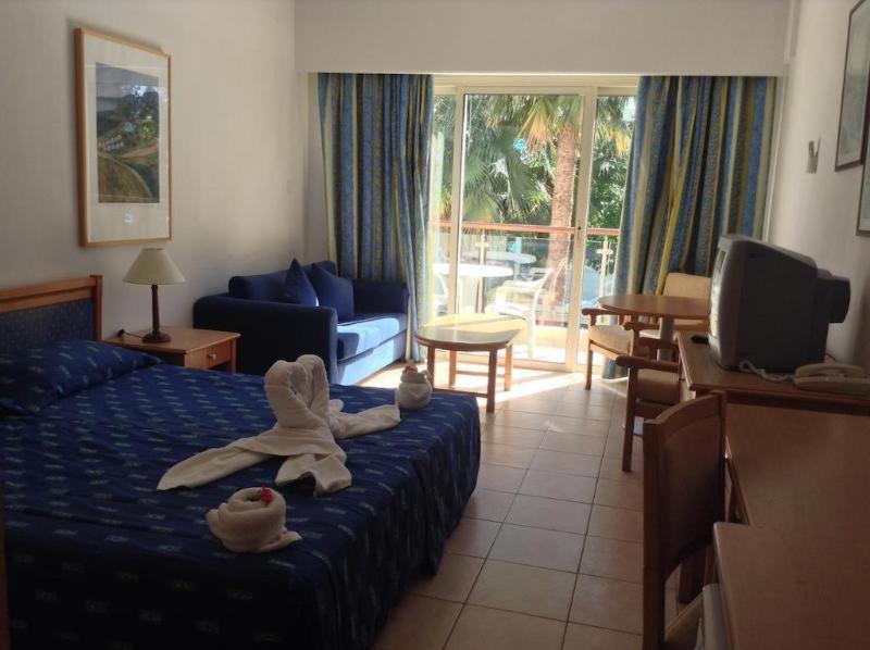 Paphos Gardens Apartment 客房 照片